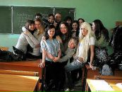 Кудряшка Ксю фотография #21 (источник - https://vk.com/id88955283)